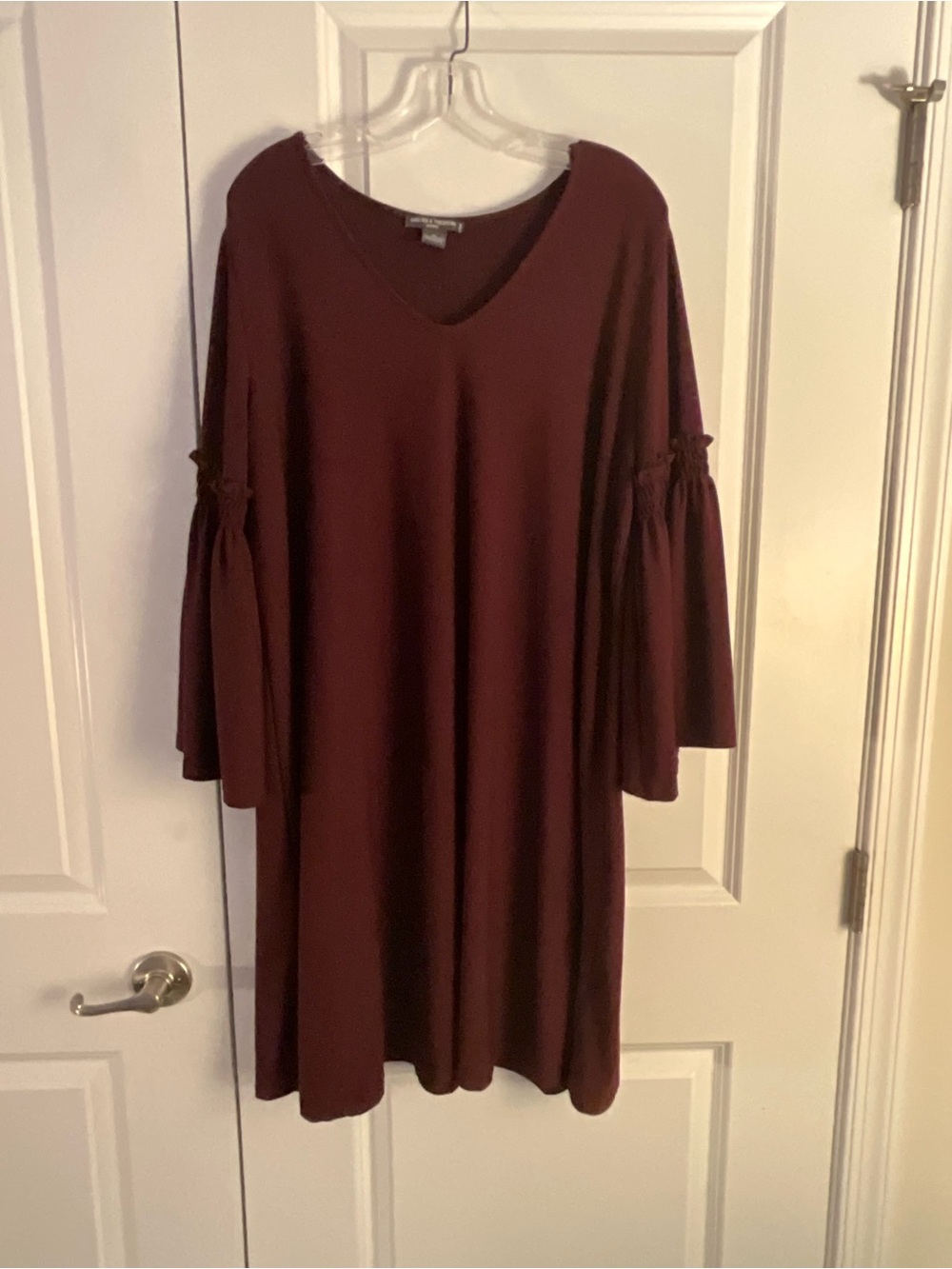 Chelsea & Theodore Burgundy V-Neck Bell Sleeve Midi Dress size xl